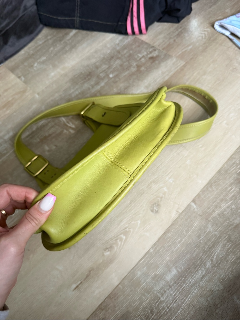 Coach Vintage 9988 Saddle Crescent Shoulder Bag Pistachio Green Ergo Leather - Picture 2 of 9